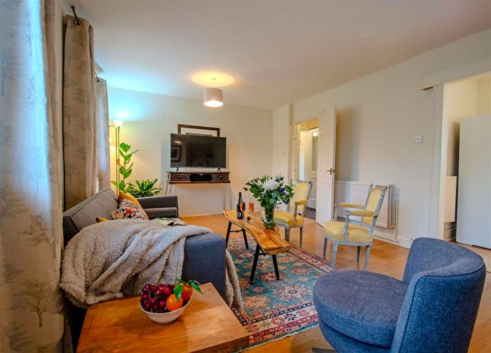 3 Bedroom Property To Rent In Wolsey Road, Oxford, OX2