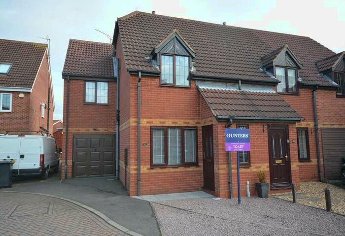 3 Bedroom Semi-Detached House To Rent In Holbeck Avenue, Bolsover, Chesterfield, S44