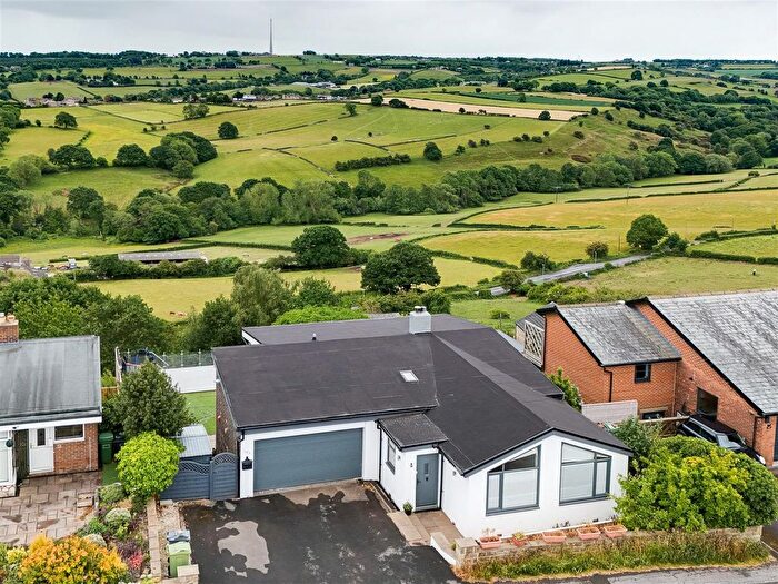 4 Bedroom Detached House For Sale In Foxroyd Lane, Dewsbury, WF12