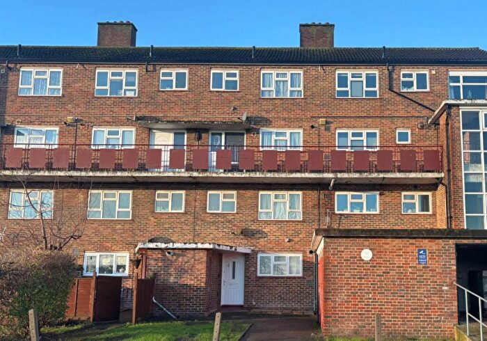 2 Bedroom Flat For Sale In A Wrythe Lane, Carshalton, Surrey, SM5