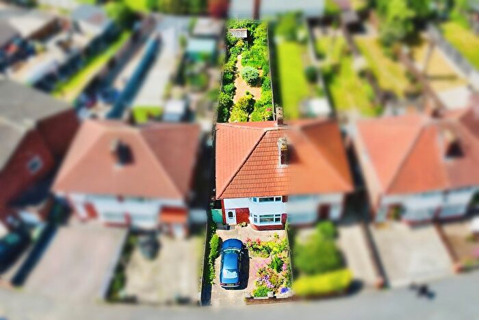 3 Bedroom Semi-detached House For Sale In Wilnicott Road, Braunstone Town, LE3