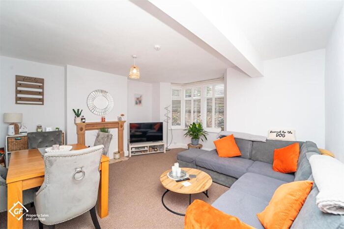 2 Bedroom Apartment For Sale In Balmoral Road, Morecambe, LA4