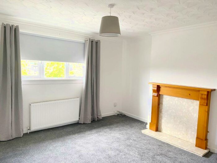 3 Bedroom Flat To Rent In Northgate Road, Springburn, Glasgow, G21