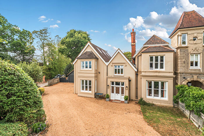 5 Bedroom House For Sale In Byers Lane, Godstone, RH9