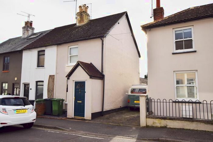 2 Bedroom End Of Terrace House To Rent In Littlefield Road, Alton GU34