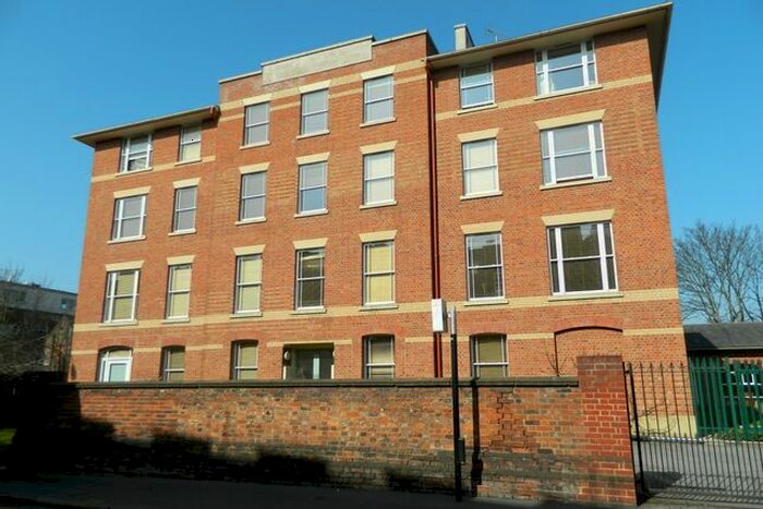 2 Bedroom Flat To Rent In Poplar Walk, Croydon, CR0