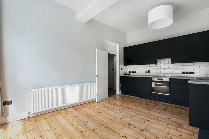 1 Bedroom Apartment To Rent In Amhurst Road, London, E8
