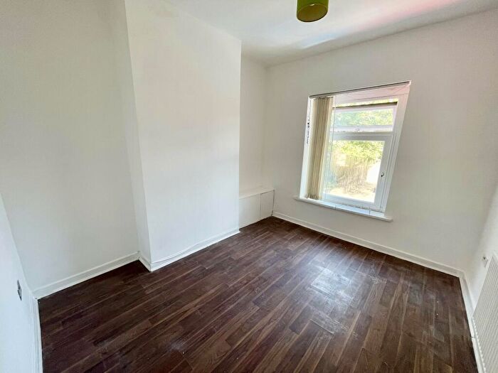 2 Bedroom Flat To Rent In Constellation Street, , Adamsdown, CF24