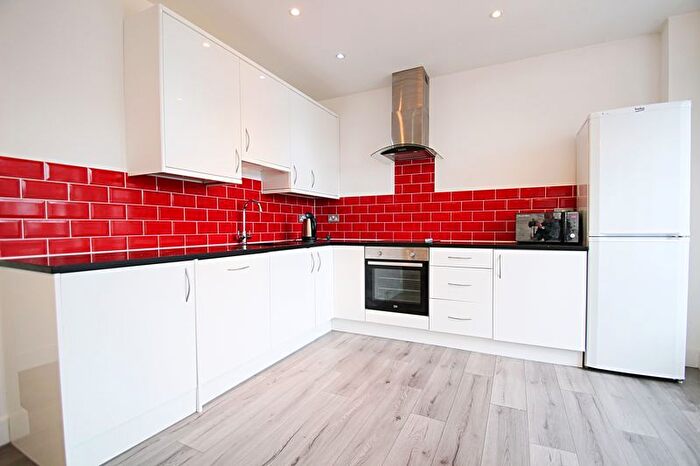 1 Bedroom Flat To Rent In Kinash House, Woodside Park, Rugby, CV21