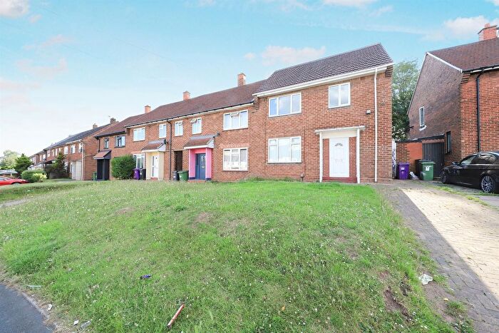 3 Bedroom End Of Terrace House For Sale In Ruskin Road, Bushbury, Wolverhampton, WV10