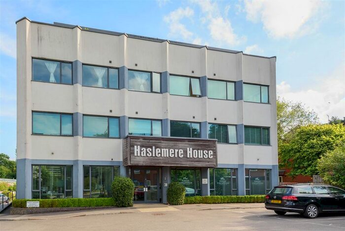 1 Bedroom Detached House To Rent In Lower Street, Haslemere, GU27