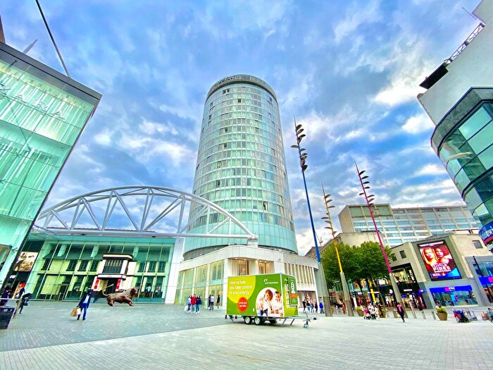 Studio To Rent In New Street, Birmingham, West Midlands, B2