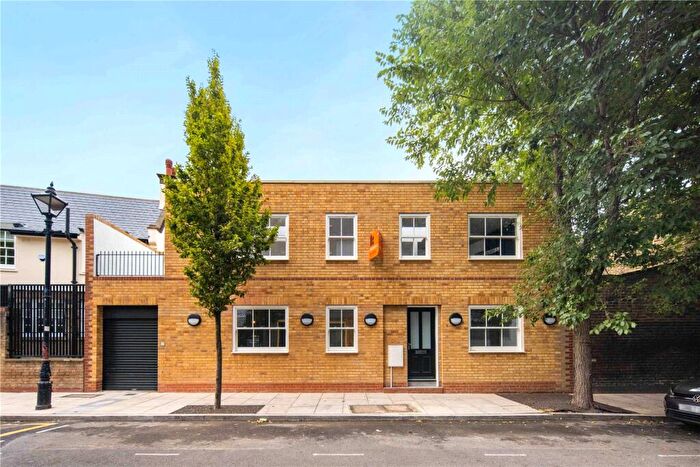 2 Bedroom Detached House To Rent In Paton Close, Bow, London, E3