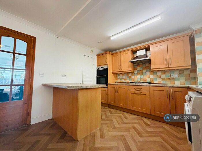 3 Bedroom Terraced House To Rent In Ramshead Crescent, Leeds, LS14
