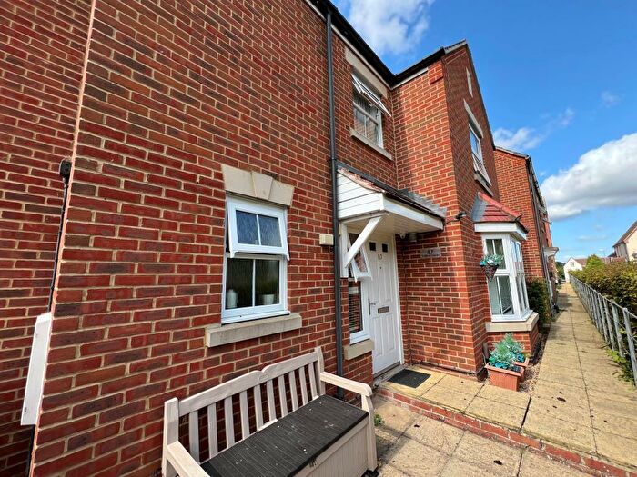 4 Bedroom Detached House To Rent In Goldfinch Crescent, Bracknell, RG12