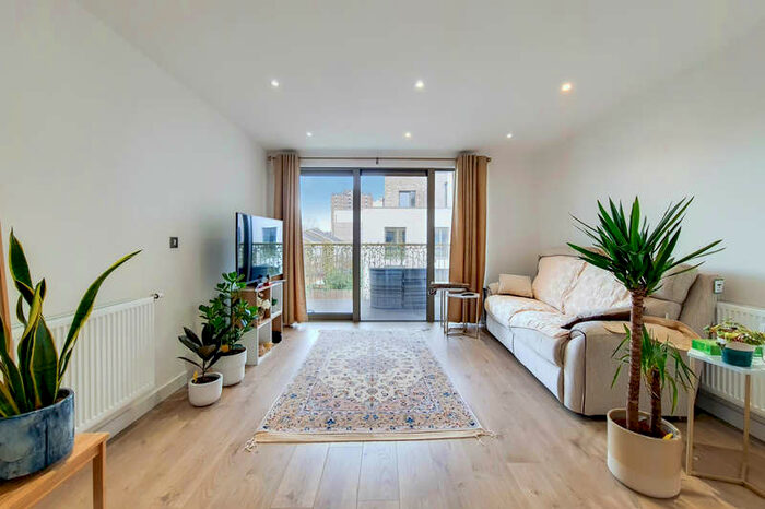 1 Bedroom Apartment To Rent In Albion Way, London, E6