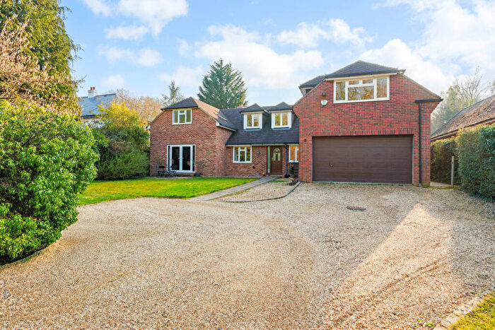 5 Bedroom Detached House For Sale In New Road Hill, Reading, RG7