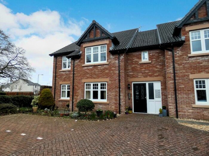 2 Bedroom Flat To Rent In Carlyle Place, Dumfries, DG1