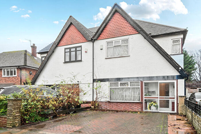 3 Bedroom Semi Detached House For Sale In Dorset Road, Beckenham, Kent, BR3