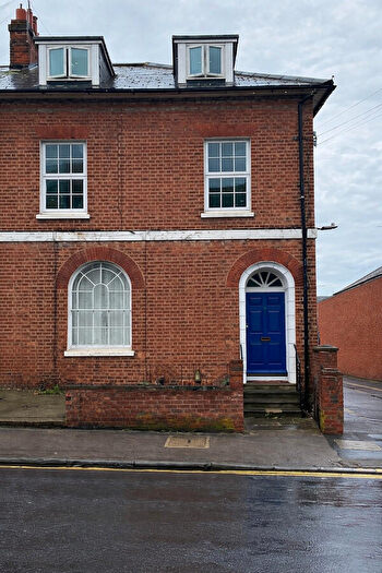 2 Bedroom Apartment To Rent In Russell Street, Reading, RG1