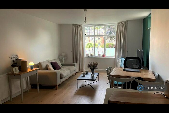 2 Bedroom Flat To Rent In Bristol, Bristol, BS9
