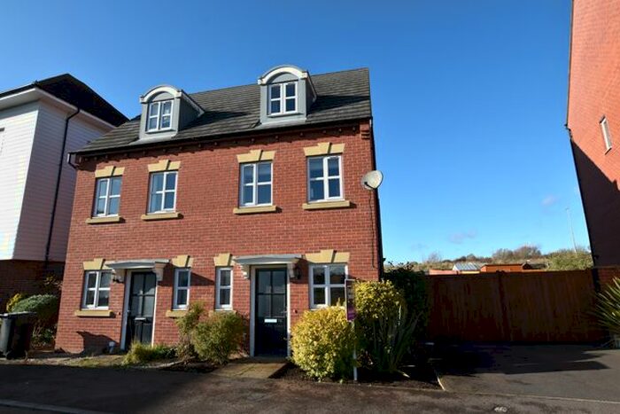 3 Bedroom Semi-Detached House To Rent In Shore View, Peterborough, PE7