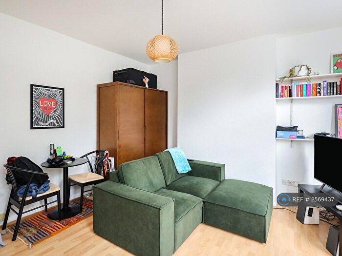 1 Bedroom Flat To Rent In Wray Crescent, London, N4