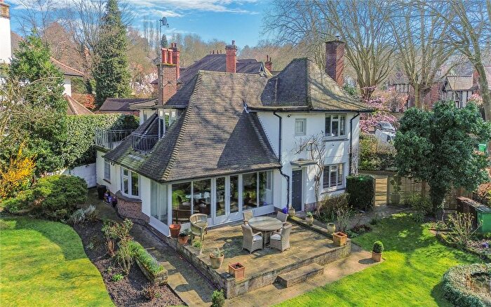 4 Bedroom Detached House For Sale In Tavistock Drive, Mapperley Park, Nottingham, NG3