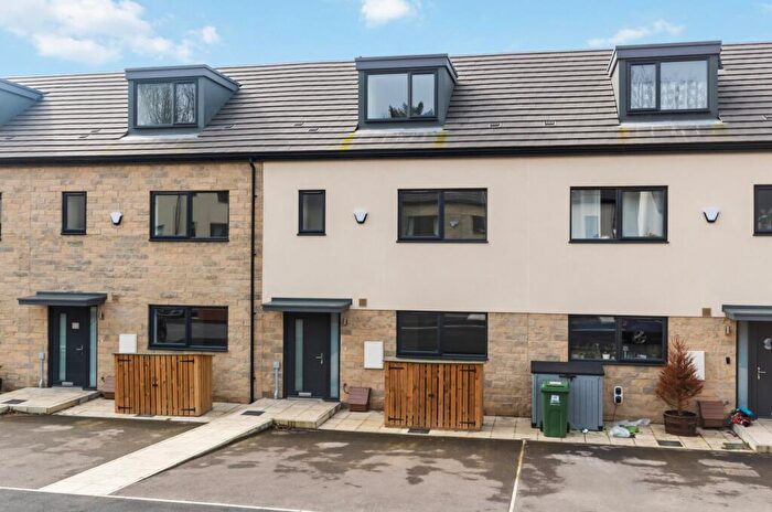 4 Bedroom House To Rent In Park Meadow Lane, Leeds, West Yorkshire, LS12