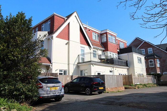 1 Bedroom Flat For Sale In Sea Road, Boscombe, Bournemouth, BH5