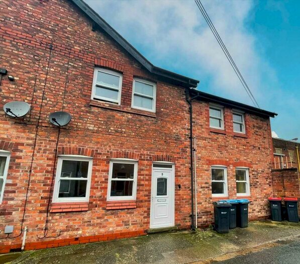 2 Bedroom Flat To Rent In Newton Road, Ellesmere Port, CH65