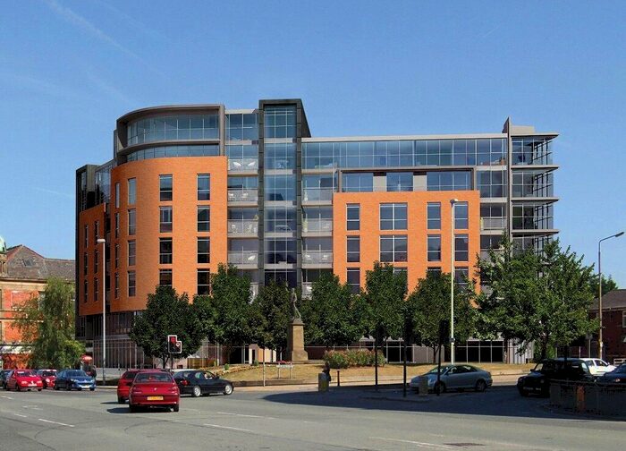 3 Bedroom Apartment To Rent In Chapel Street, Salford, Greater Manchester, M3