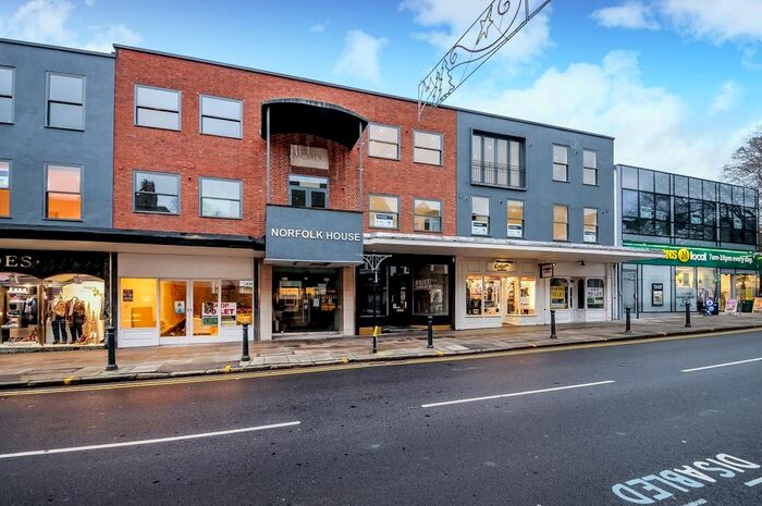 2 Bedroom Flat To Rent In High Street, Guildford, GU1