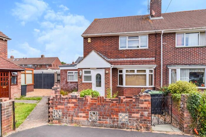 2 Bedroom Semi-Detached House To Rent In Shawford Grove, Havant, PO9