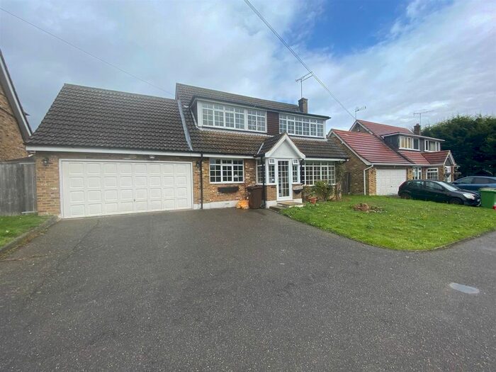 4 Bedroom Detached House To Rent In Plovers Barron, Wyatts Green, Brentwood, CM15