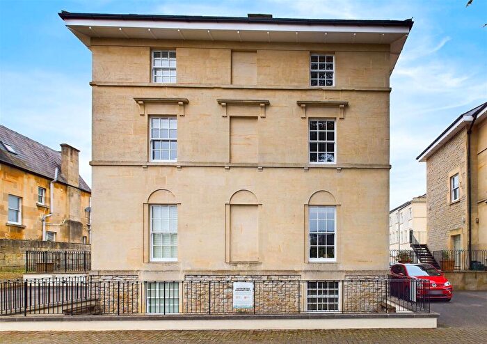 2 Bedroom Apartment For Sale In Horstman Villas, Newbridge Road, Bath, BA1