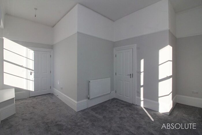 1 Bedroom Flat To Rent In Kents Road, Admirals House, TQ1