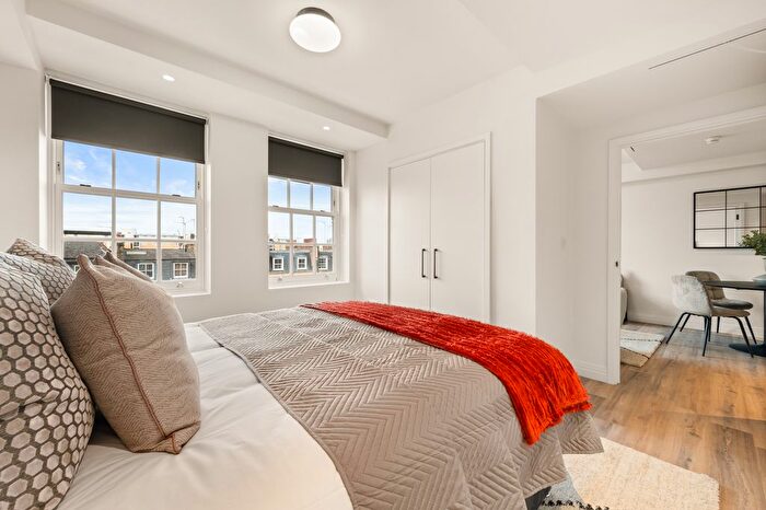 1 Bedroom Flat To Rent In Rodney House, Dolphin Square, Chichester Street, London Lx, London, SW1V
