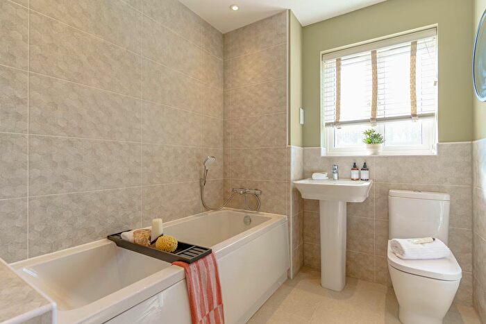 3 Bedroom Detached House For Sale In Frampton, PE20