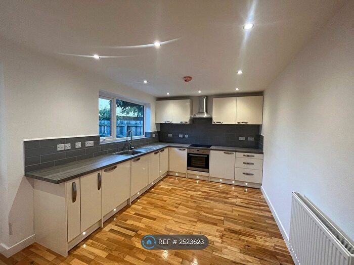 3 Bedroom End Of Terrace House To Rent In Cheaton Close, Leominster, HR6