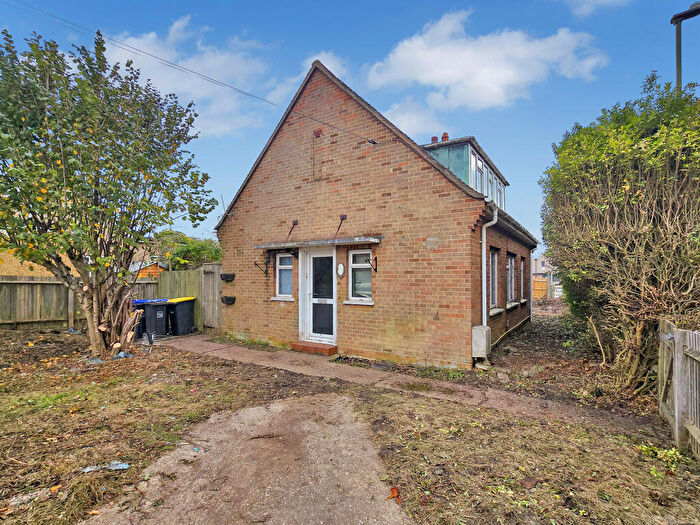 3 Bedroom Detached House For Sale In Manor Hall Road, Southwick, BN42