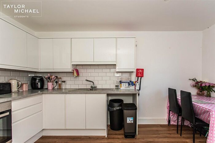 3 Bedroom Terraced House To Rent In Ladies Mile Road, Brighton, BN1