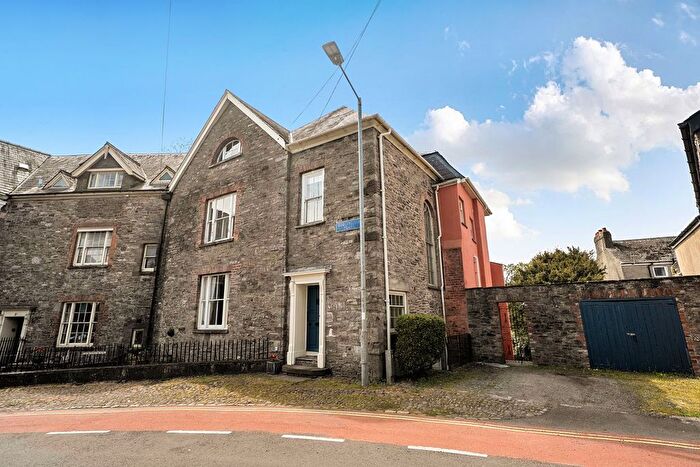 6 Bedroom End Terrace House To Rent In Glamorgan Street, Brecon, LD3