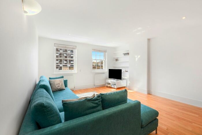 2 Bedroom Flat For Sale In Kings Terrace, London, NW1