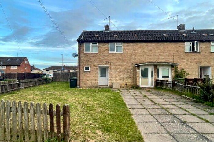 2 Bedroom Property To Rent In Sutherland Road, Corby, NN18