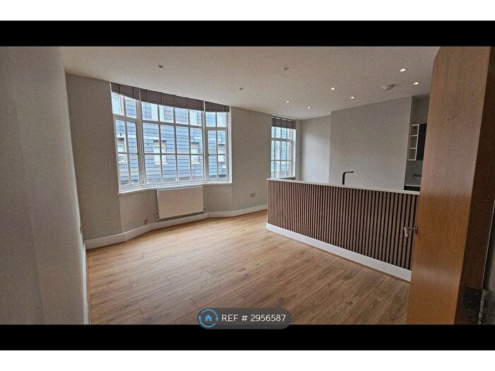1 Bedroom Flat To Rent In Clasketgate, Lincoln, LN2