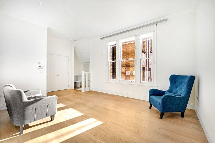 1 Bedroom Flat To Rent In Egerton Gardens Mews, London, SW3