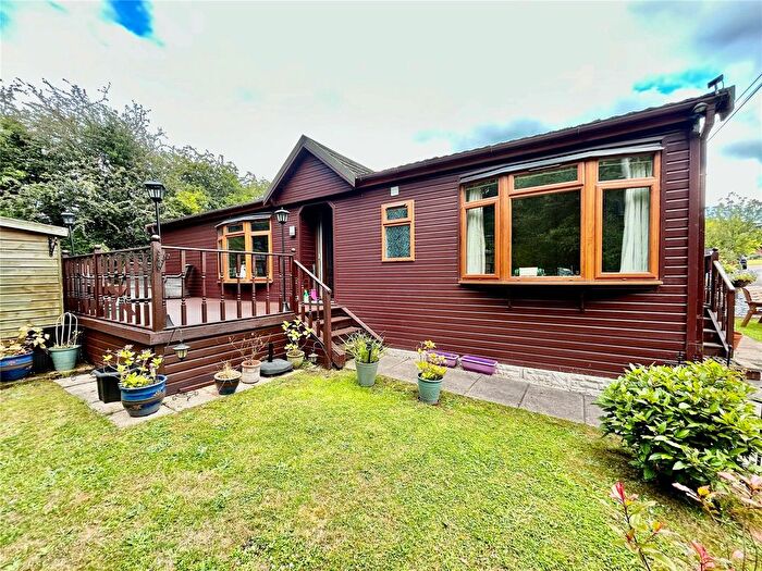 2 Bedroom Property For Sale In Beverley Hill, Atherstone, Warwickshire, CV9