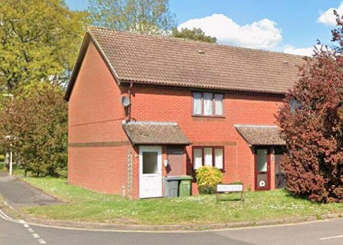 1 Bedroom Flat For Sale In Alma Road, Bordon, Hampshire, GU35
