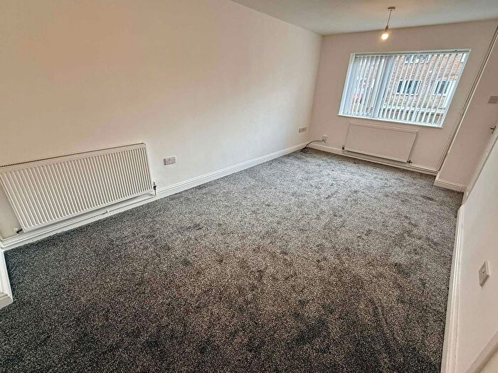 2 Bedroom End Of Terrace House To Rent In Cedar Grove, Skelmersdale, WN8